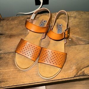 Bobs Tan Leather Sandals